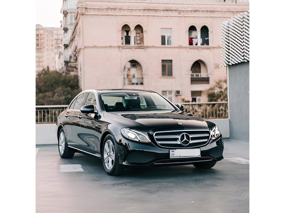 Private Sedan Departure from Rome City to Fiumicino Airport FCO