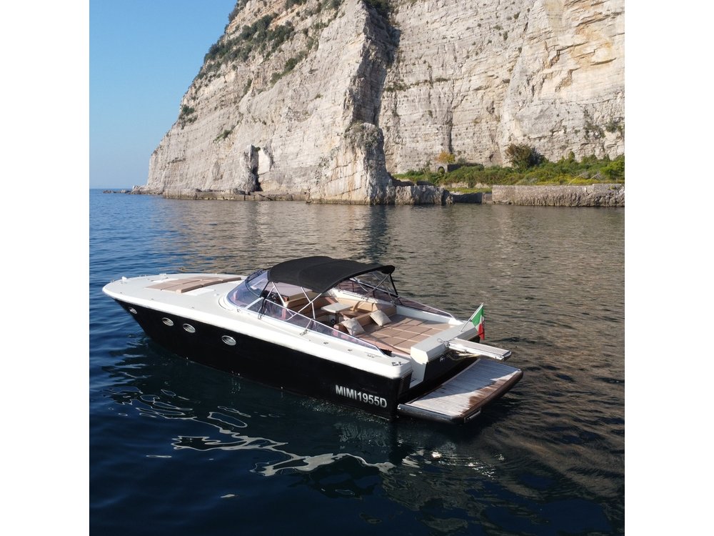 Full Day Private Boat Tour of Capri