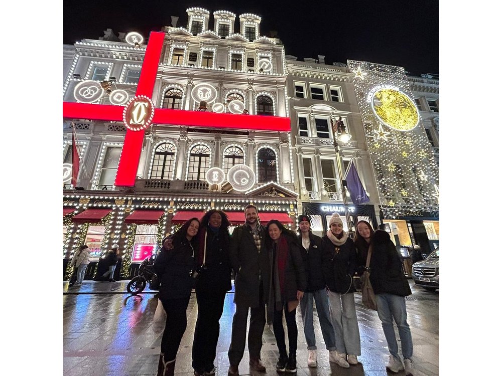 London Magical Christmas Walking Tour with Guide
