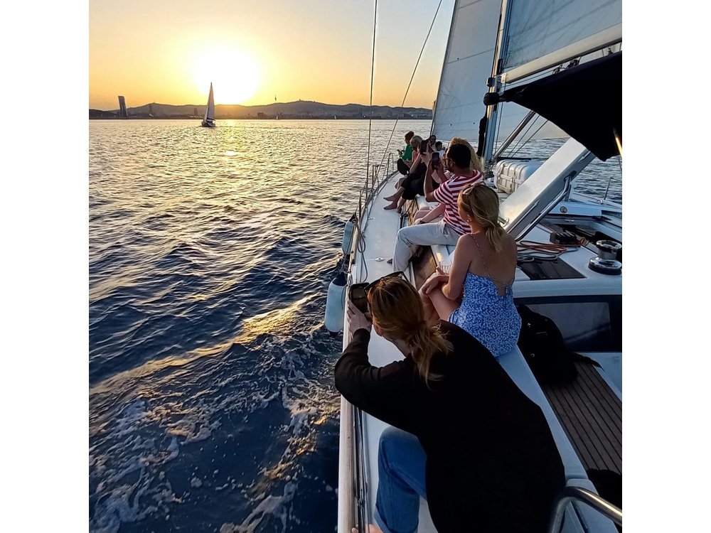 Barcelona Sunset Sailing Cruise from Port Olímpic with Open Bar