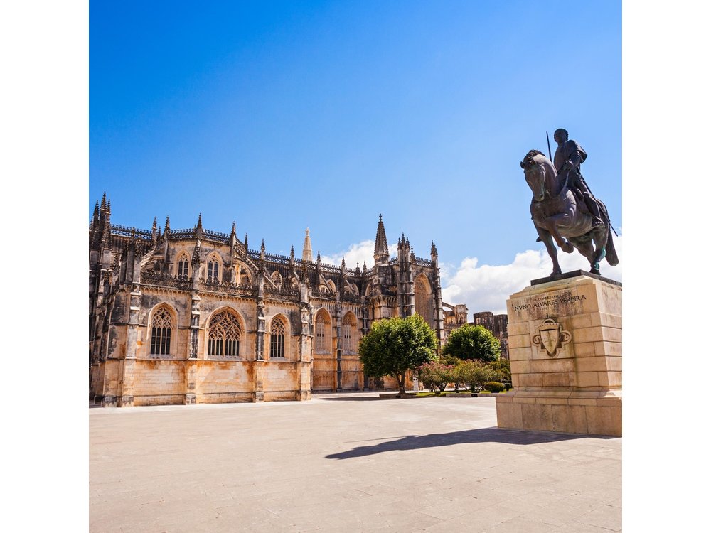 Tour Lisbon to Fátima, Batalha, Nazaré, Óbidos (Private, max 8)