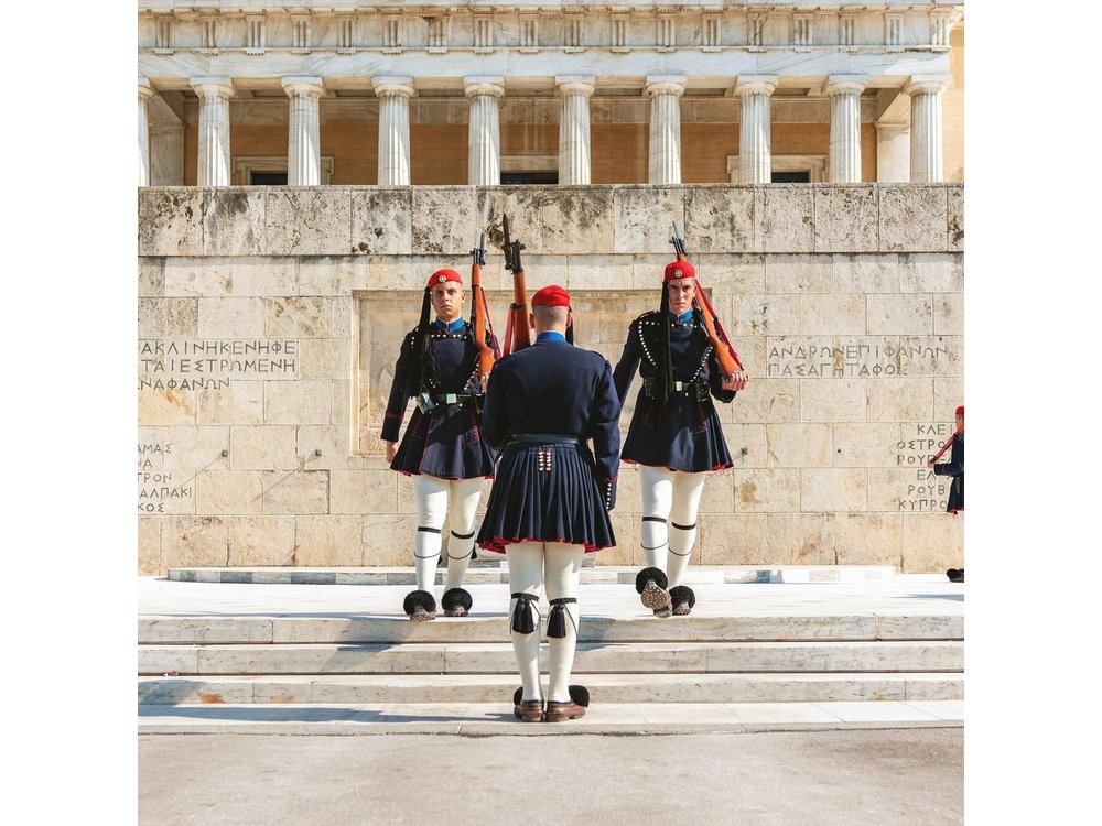 Athens:Half day tour to Acropolis and the must-see historical sites and downtown
