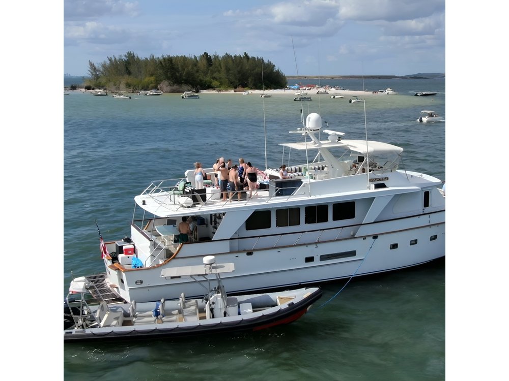 Yacht Charter Madeira beach and Tampa Bay