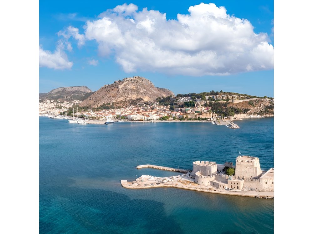 Discover Corinth-Nafplio: All Day Tour Through History and Beauty