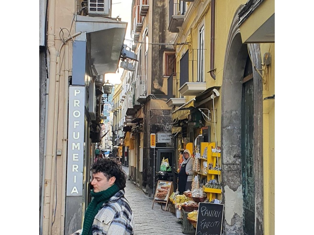 Sorrento Private Walking Tour with Guide and Limoncello Tasting