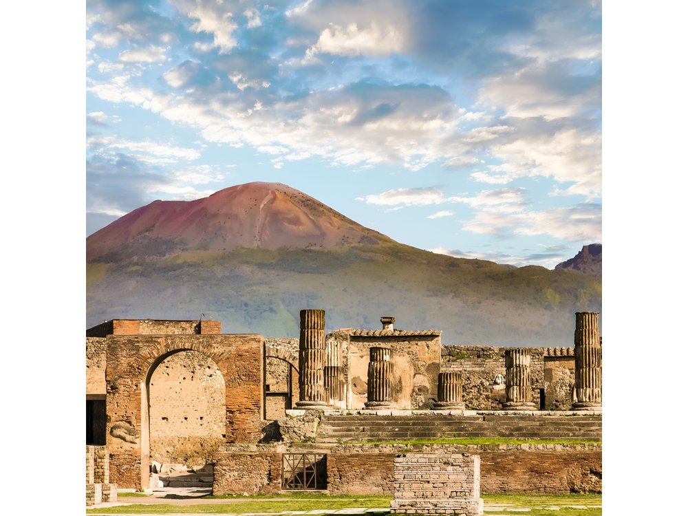 Pompeii from Rome with Optional Mt. Vesuvius & Pizza Lunch