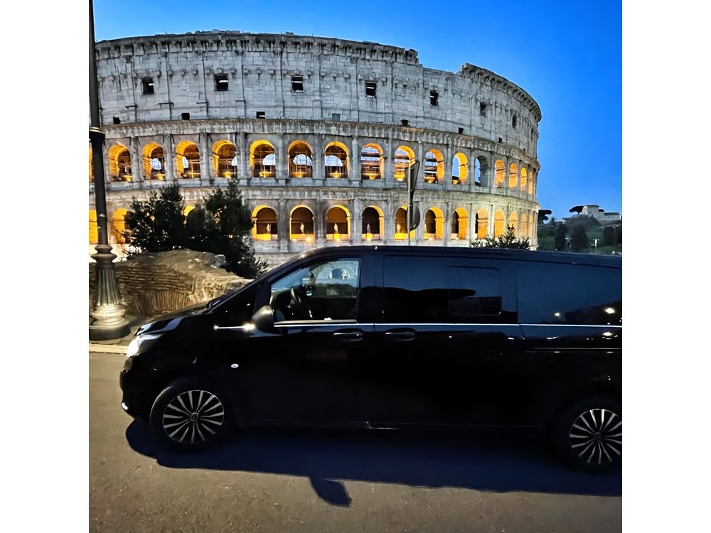 4 Hour Tour of Rome with Private Van