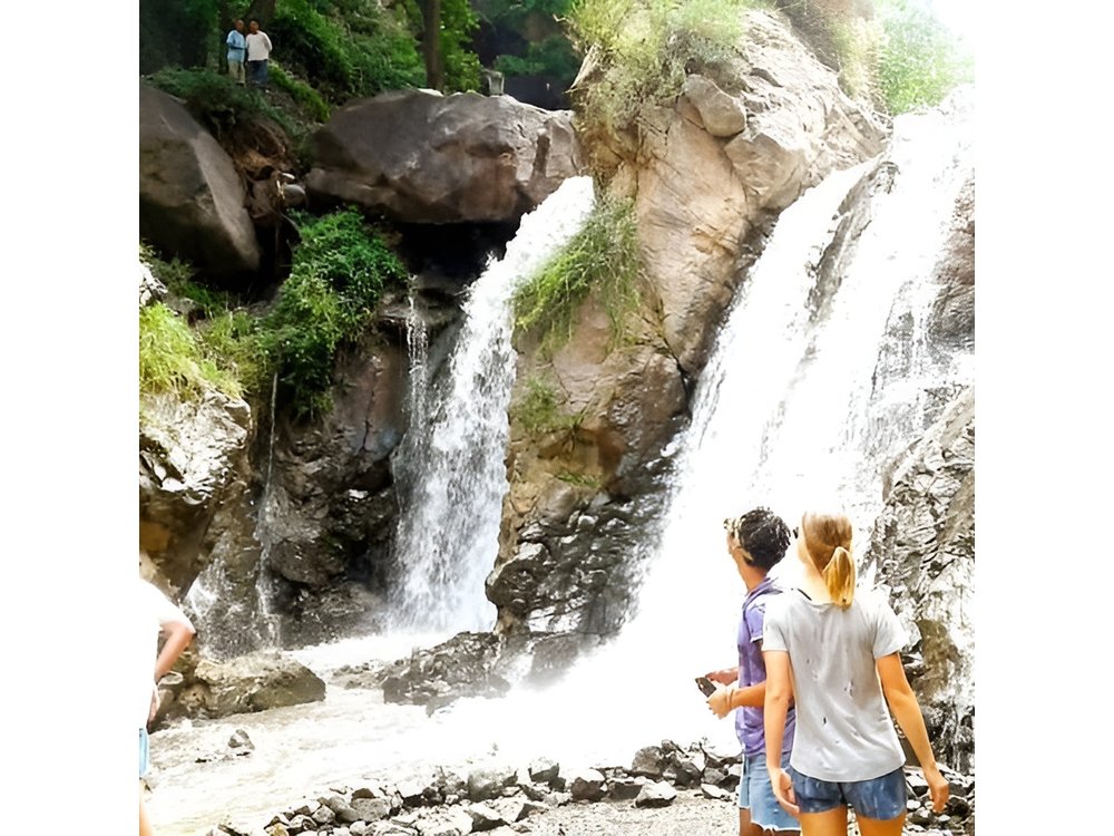 Marrakech: Atlas Mountains, Imlil Valley & Waterfalls Tour