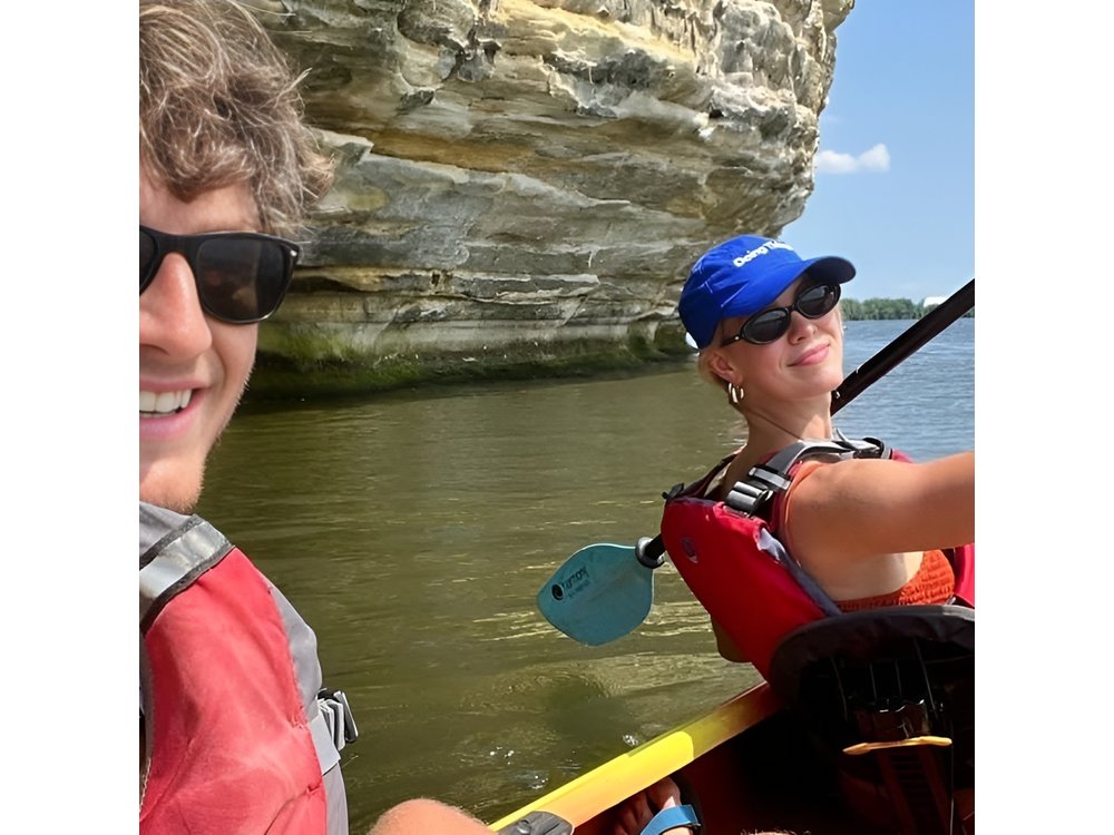 2 hr Tandem Guided Kayak Tour Near Chicago