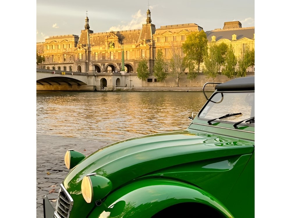 Private tour Paris Little-known places 2 hours in Citroën 2CV
