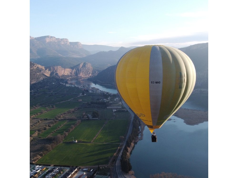 Catalonia Hot Air Balloon with Optional Pick up from Barcelona