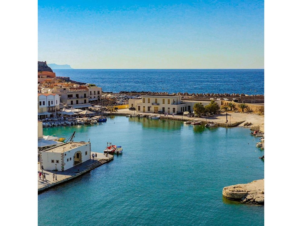 Chania, Kournas and Rethymno from Heraklion Private Tour