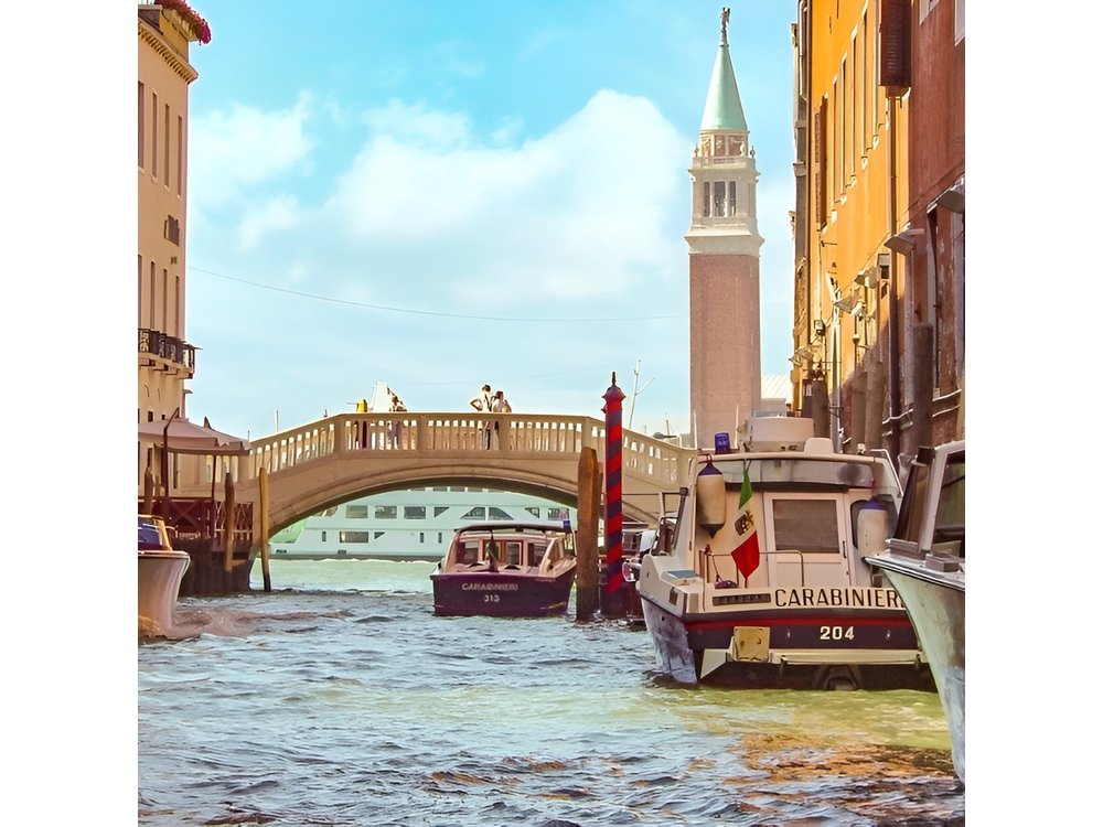 Venice : Private Custom Walking Tour with a Local Guide