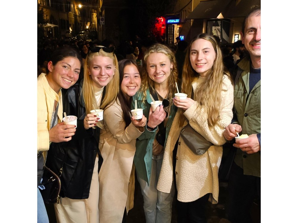 Rome: Rione Monti Food Tasting Tour