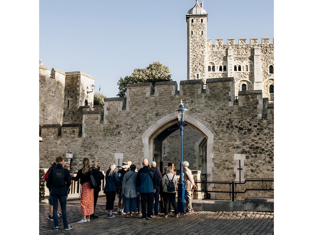 Early Access Tower of London, Crown Jewels & Thames River Cruise