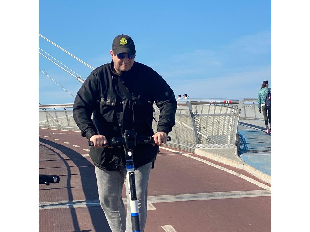 Self-guided panoramic eco tour of Pescara by e-scooter or bike