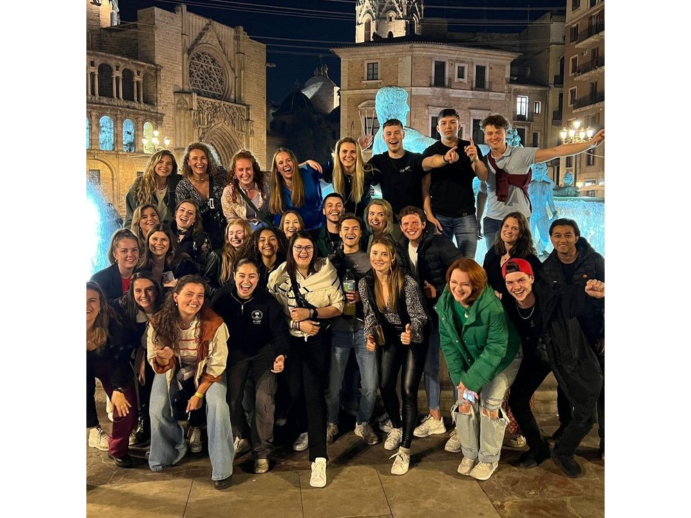 Pub Crawl Tour in Valencia