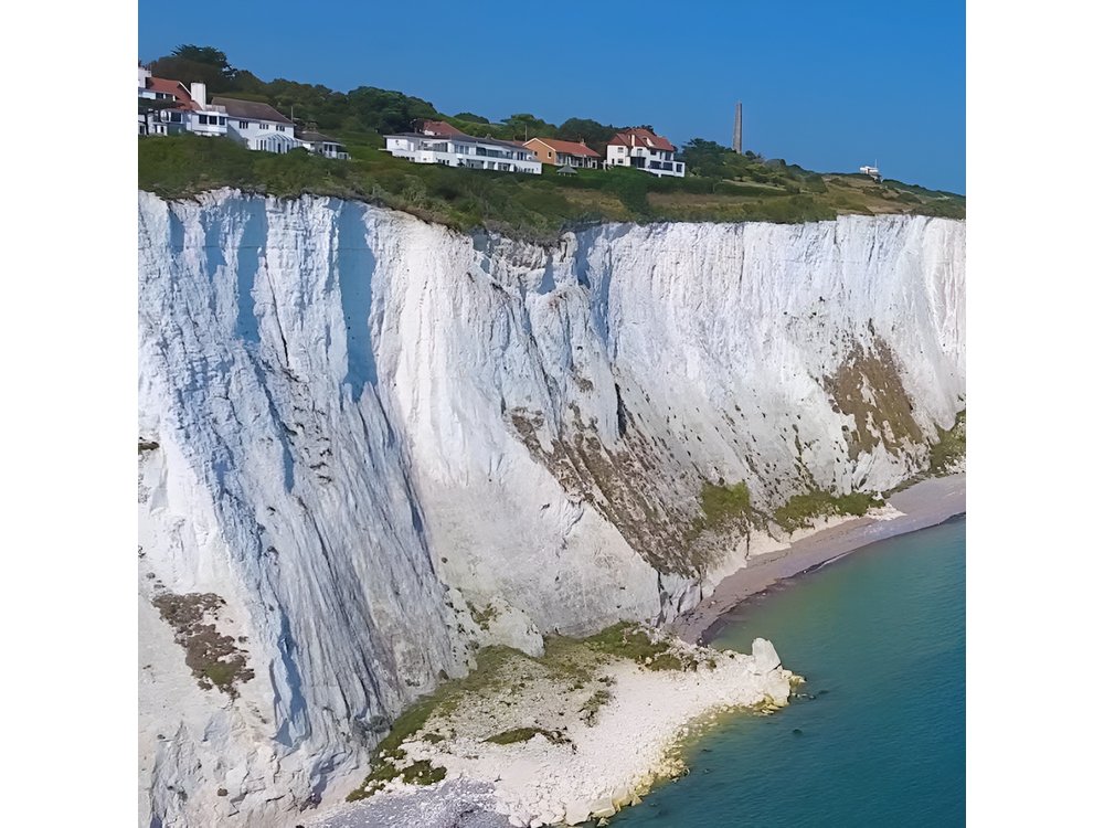 Canterbury Cathedral, Dover Castle & White Cliffs Guided Day Tour from London