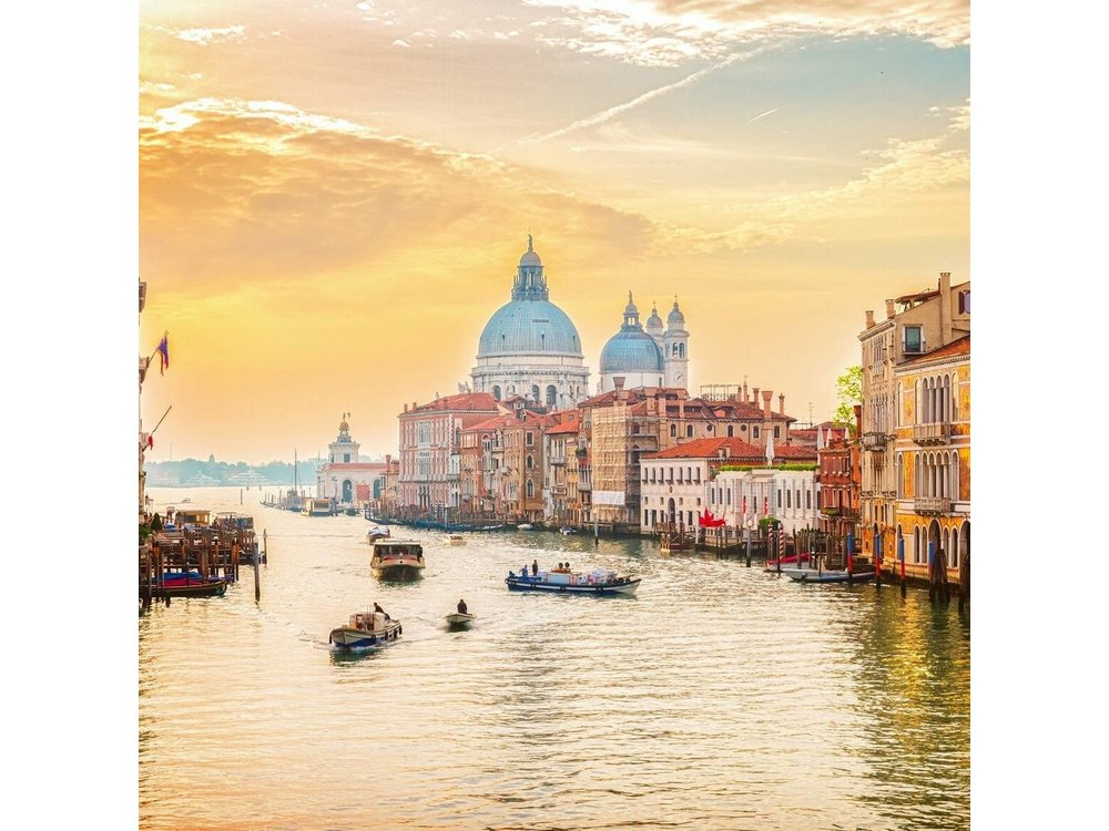 Venice Highlights with Local: Private Walking Tour & Gondola Ride