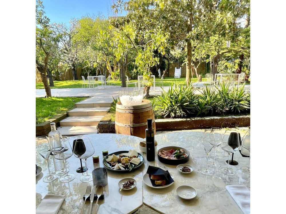 Tasting of 5 Wines with Typical Products in Sorrento