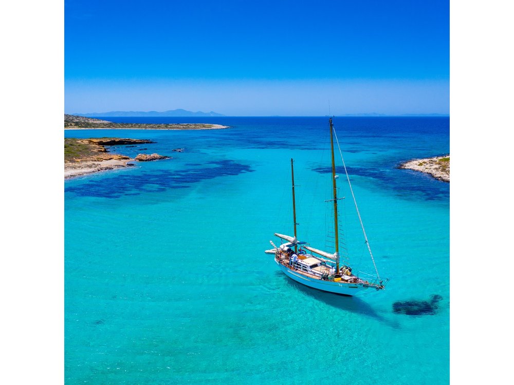 Private Full Day Tour in South Paros Caves Despotiko