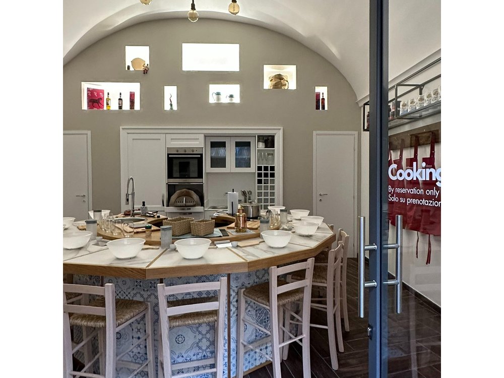 Naples Cooking Class. Royal Palace of Arcades