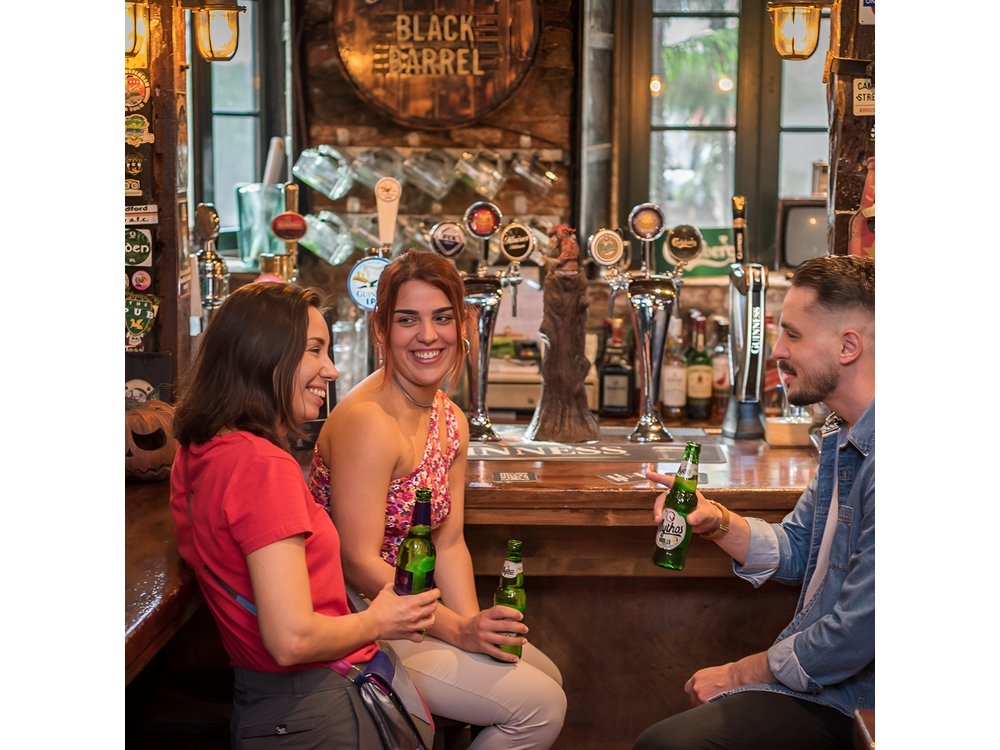 Friday Night Pub Crawl in Thessaloniki, Greece