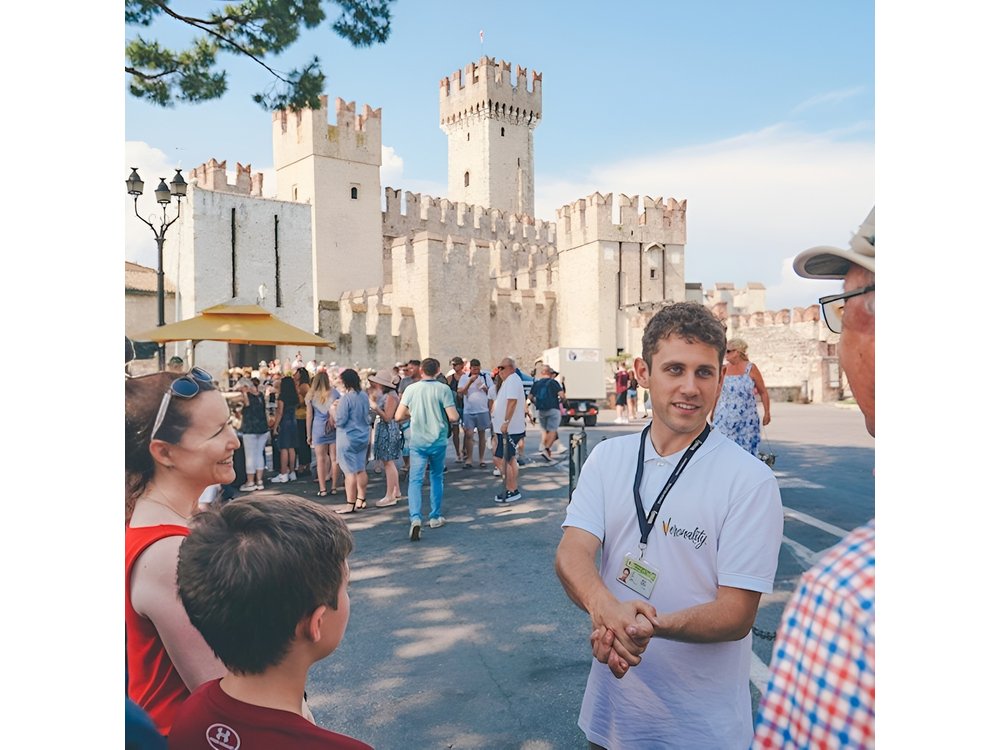 Best of Sirmione with Boat Tour and Grotte di Catullo