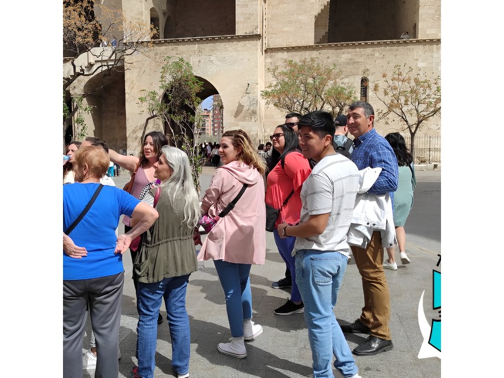 Games and History Walking Tour in the Center of Valencia
