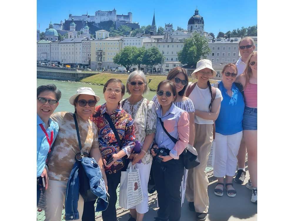 Salzburg Semi-Private Guided Day Tour from Munich with Lunch
