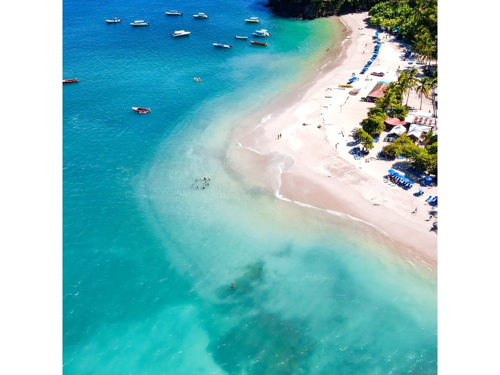 Visit Tortuga Island with Lunch from San José
