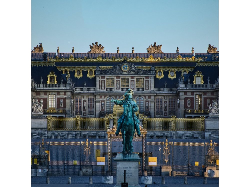 Paris Versailles Guided Tour with Gardens & Trianon Access