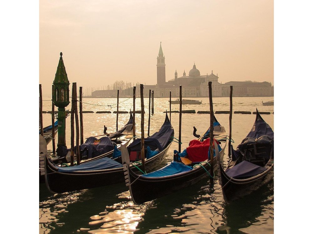 The Magic of Venice in one Day! High speed train from Rome