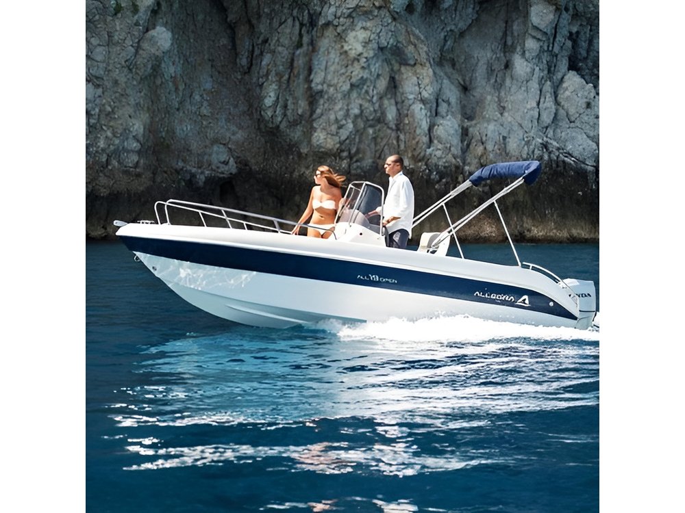 Full Day Private Boat Tour from Sorrento to Capri