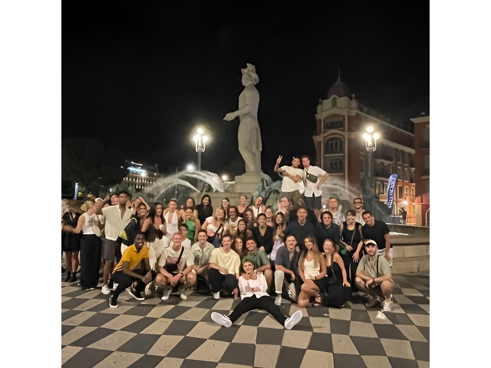 The Original Nice Free Pub Crawl (Tip Based Experience)