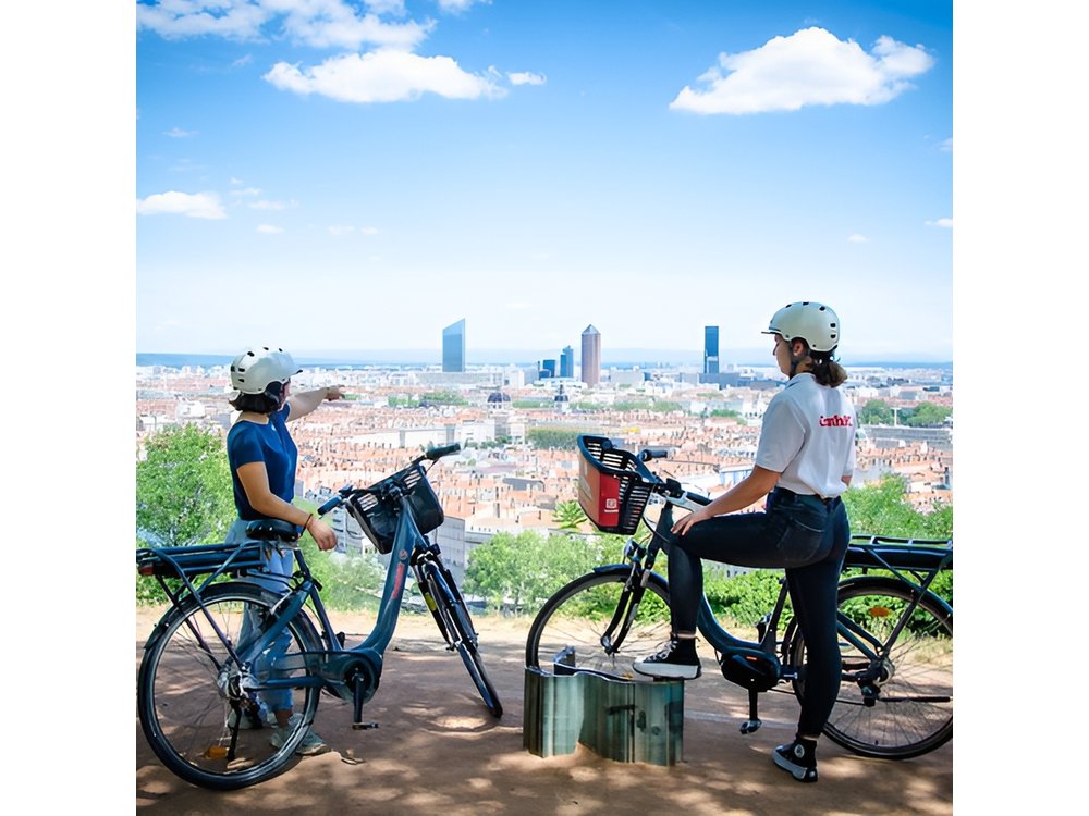 E-Bike Tour by ComhiC - 2 Hills of Lyon - 2h