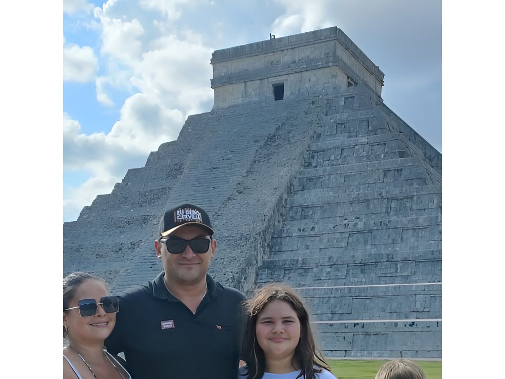 Full Day Tour Chichen Itza plus Cenotes From Valladolid