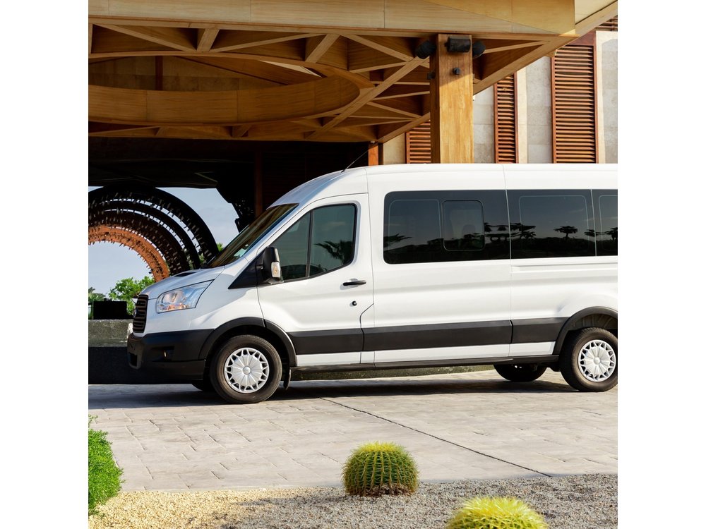 Private VAN Round-Trip from Airport to Hotel in San José del Cabo