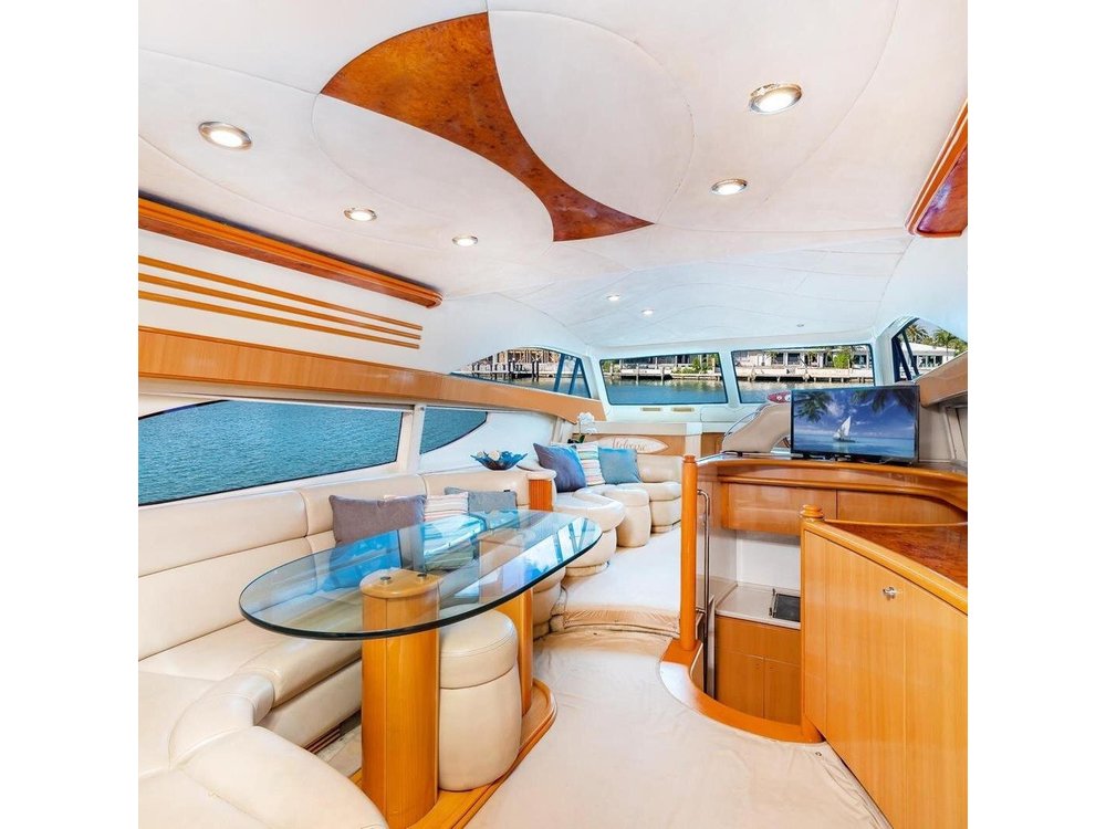 Miami 2 Hours Private Yacht Charter for 13 ppl on a 50 ft Yacht