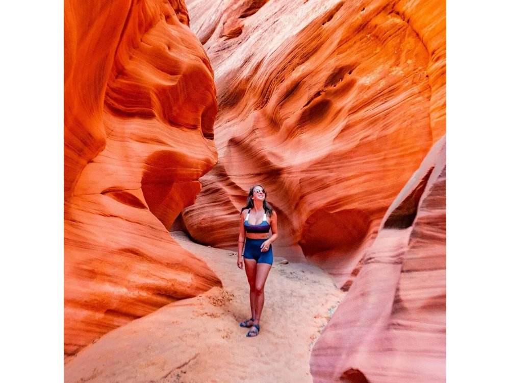 Antelope Canyon and Horseshoe Bend Day Trip from Las Vegas