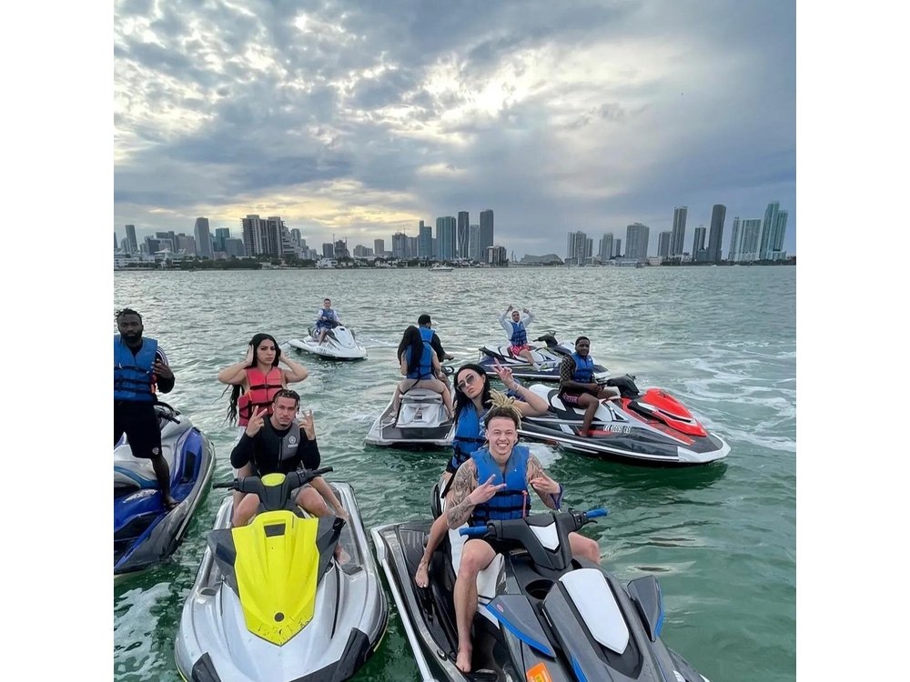 1 Hour Miami Jet Ski Adventure + Complimentary Boat Ride