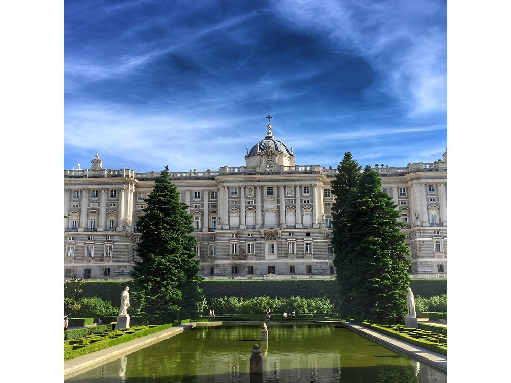 Private VIP tour Royal Palace and city tour. All of Madrid in one day