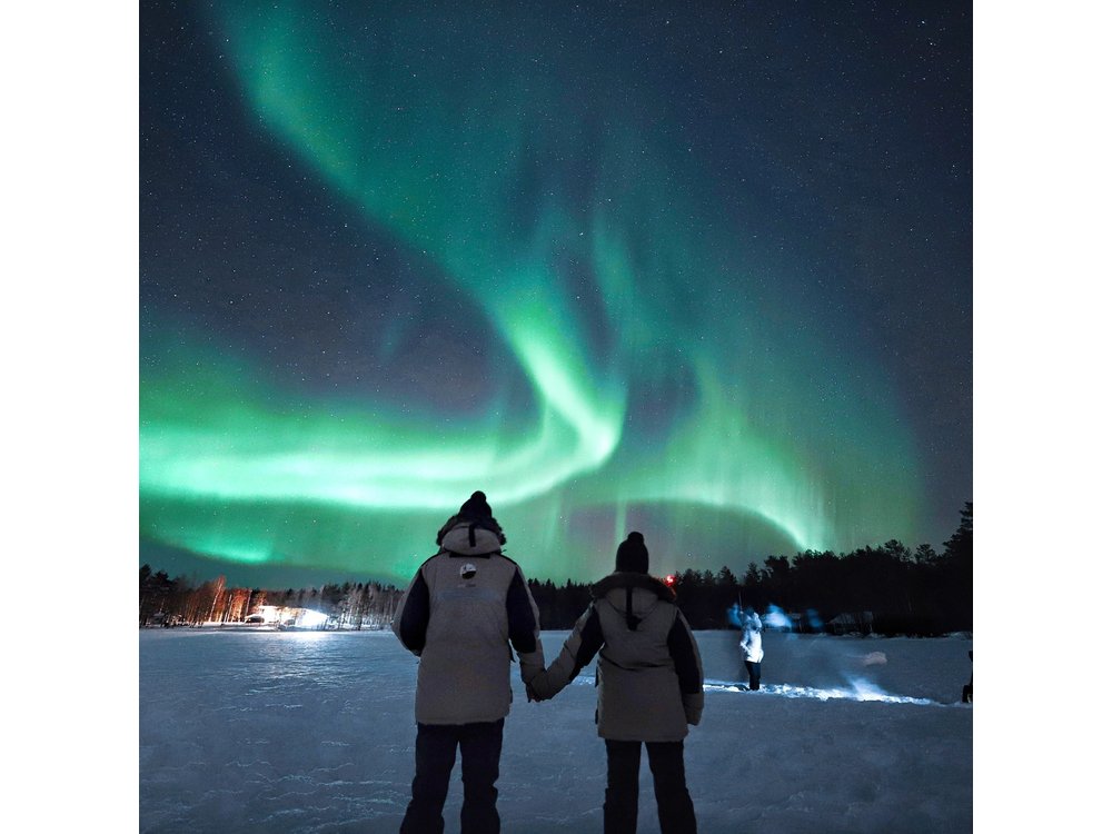 Rovaniemi: Northern Lights Pro Guaranteed - Unlimited Distance