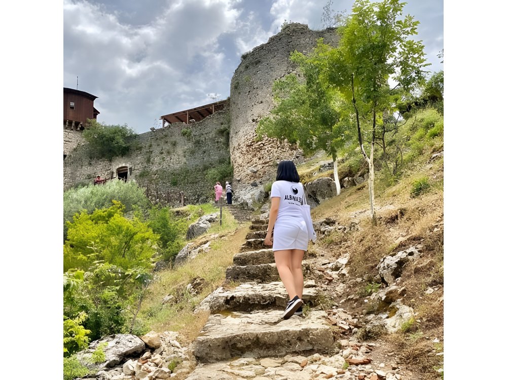 From Tirana: Hiking to Pellumbas Cave and Petrela Castle