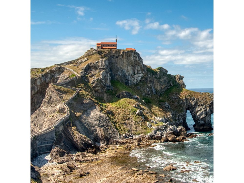 Private 2-Day Tour in Basque Country, Bilbao and Gaztelugatxe
