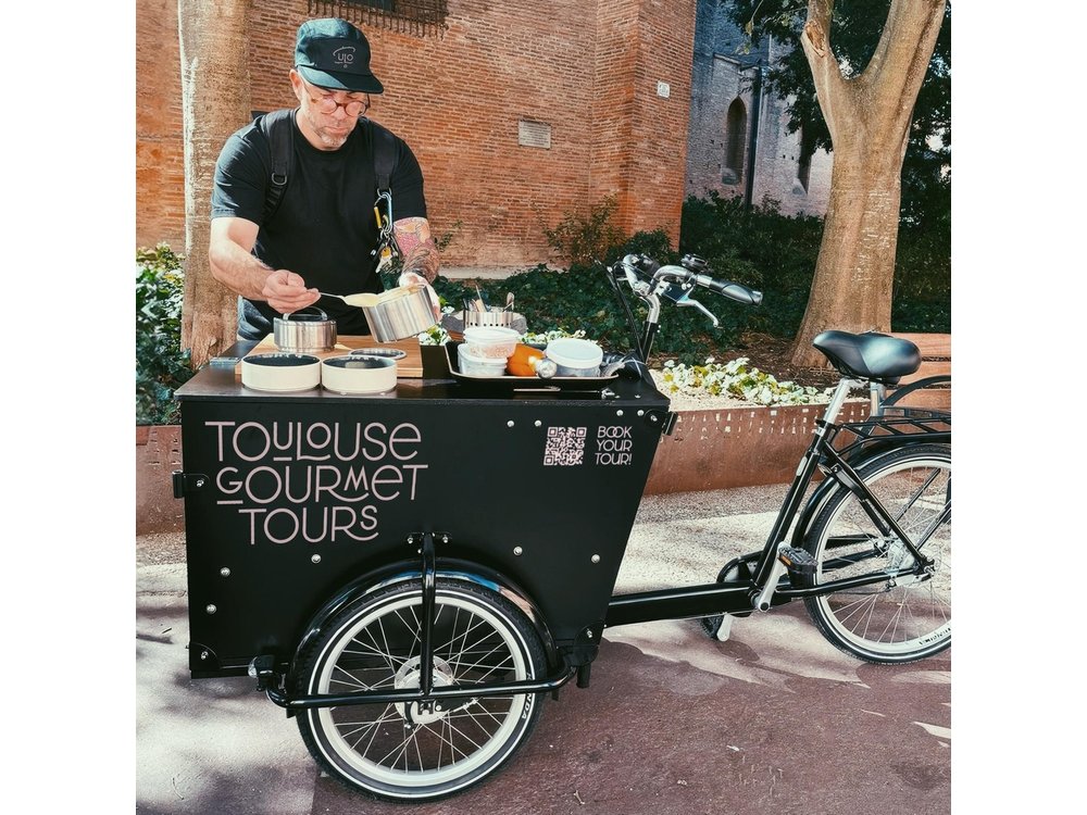 Toulouse Food & History Tour with a Chef (in English)