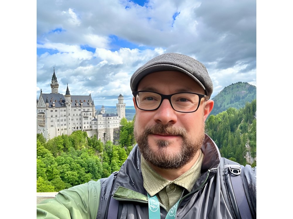 Private Neuschwanstein castle tour from Oberammergau village