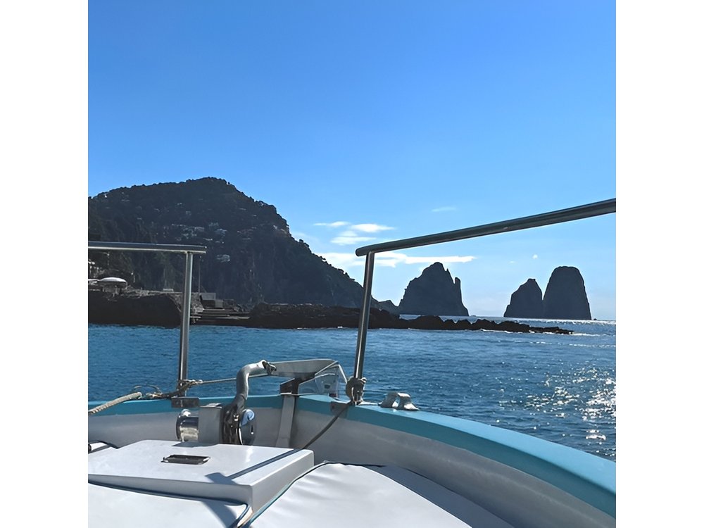 Capri Boat Tour from Sorrento: Small Group, Swim & Lunch Included