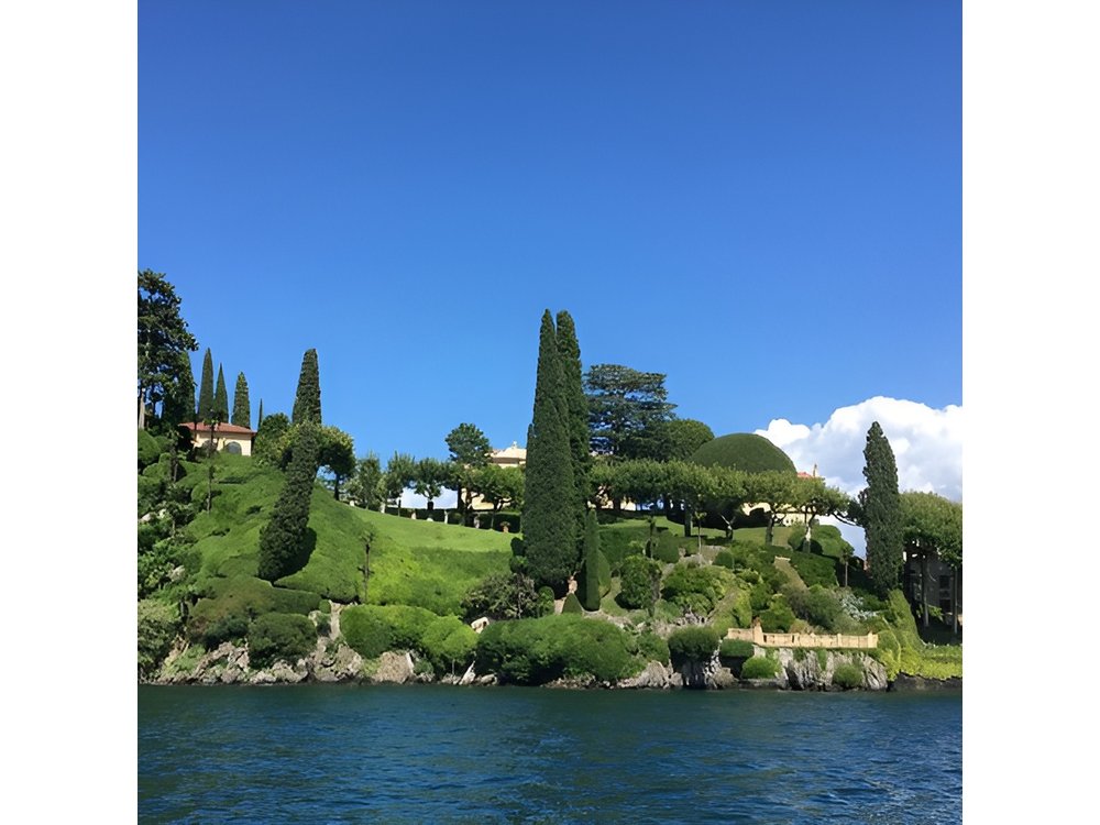 Lake Como Private Boat Tour 2h. Como - Villa Balbianello & more