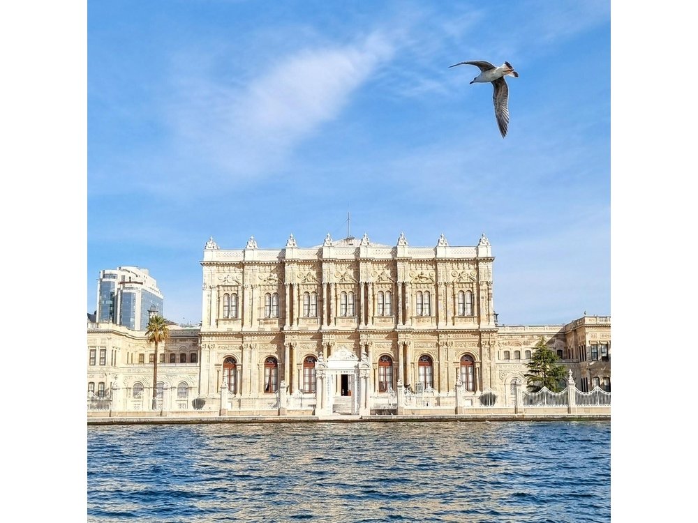 Istanbul Guided Dolmabahce Palace and Sunset Yacht Experience